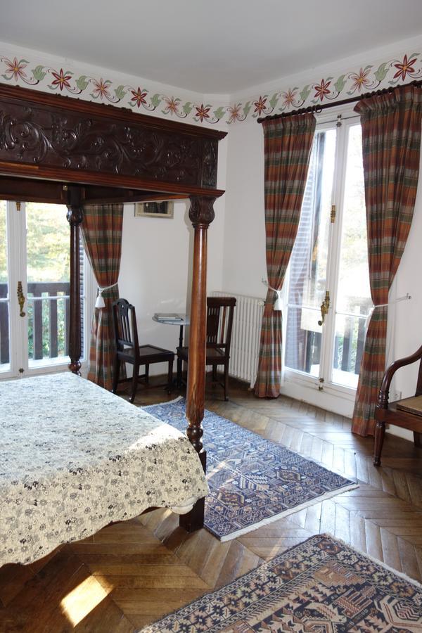 Chateau Mont Suzey Bed & Breakfast